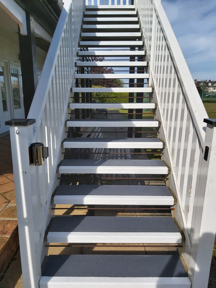 Extra Deep GRP Stair Treads With White Nosing For Stair And Landing Area