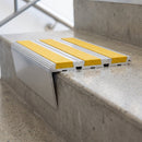 Close-up of the 78.5x40mm raked back nosing showing the carborundum grit insert