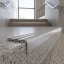 78.5x40mm carborundum nosing with pebble grey grit insert